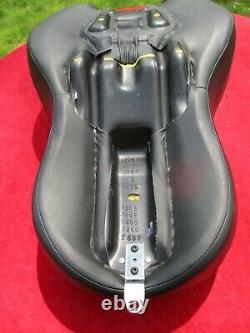 Oem'04 &'05 Harley Davidson Dyna Sundowner Seat 51540-04 Excellent Cond