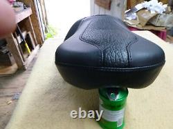 Oem Harley Davidson Dyna Seat 52000156