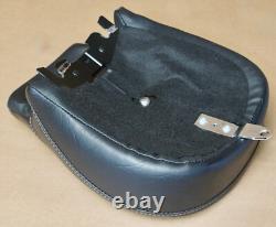 Passenger Seat Harley-Davidson Touring FLHRSE