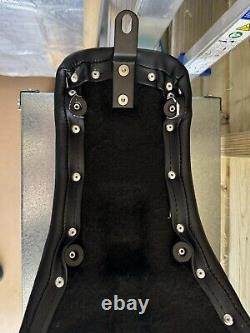 Saddlemen ProfilerT Seat Smooth for Harley-Davidson Softail